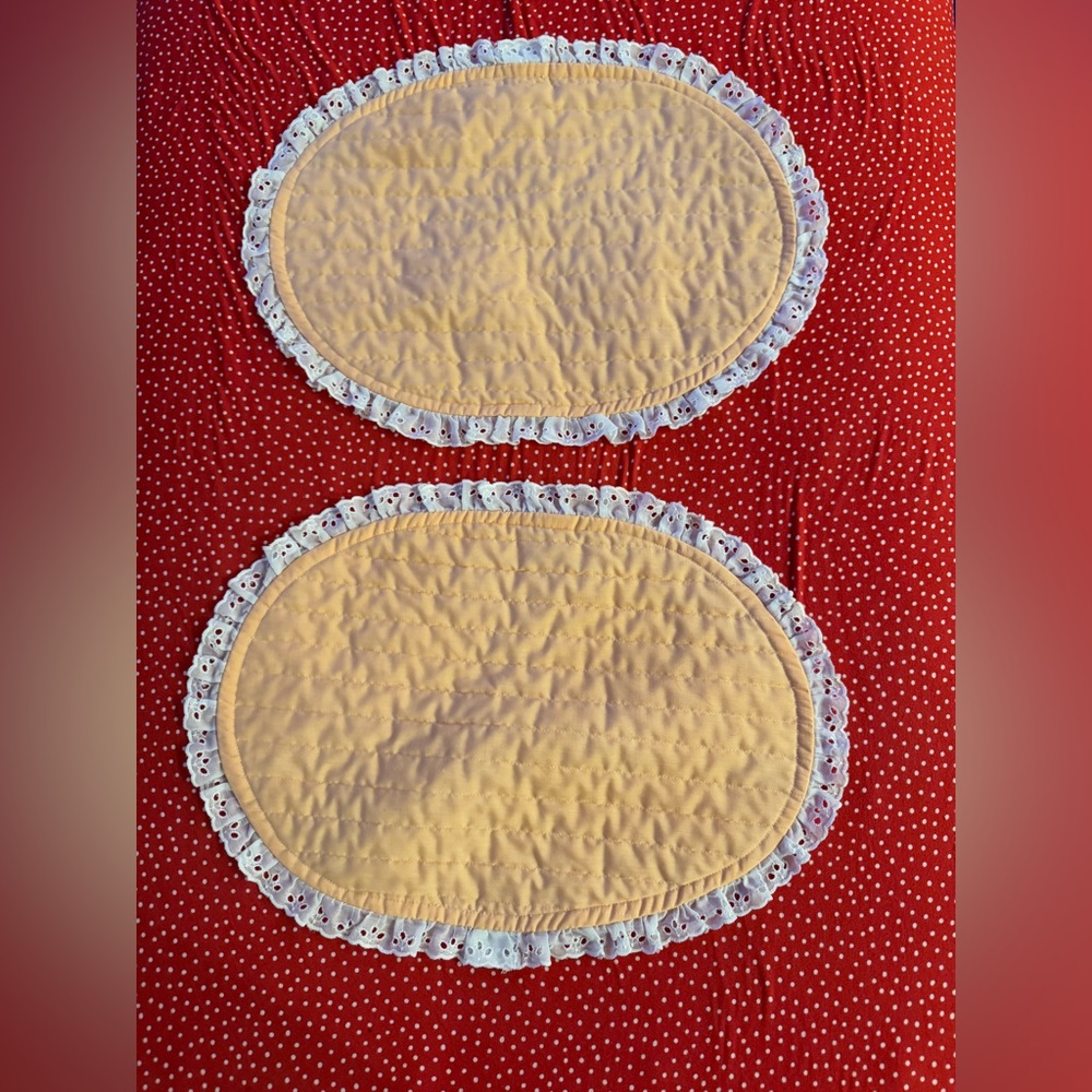 Two Peach Vintage Style Cloth Placemats